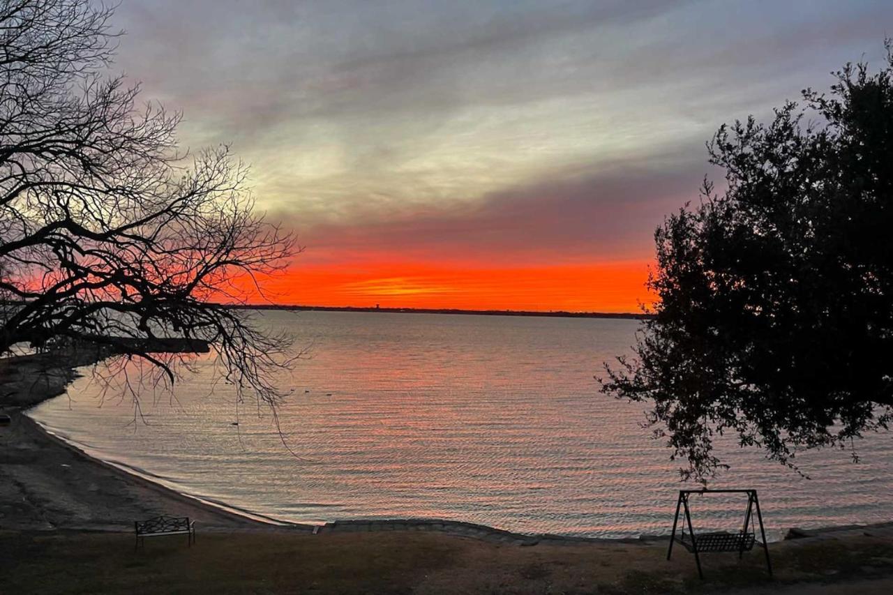 Lakefront Rockwall Home With Scenic Deck And Patio! المظهر الخارجي الصورة
